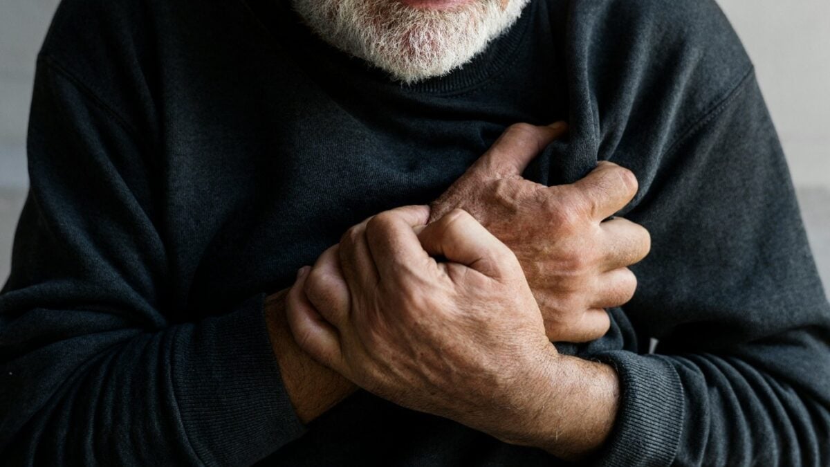 More than 1 in 3 Australians over 50 with an irregular heartbeat delay seeing a doctor despite multiple symptoms