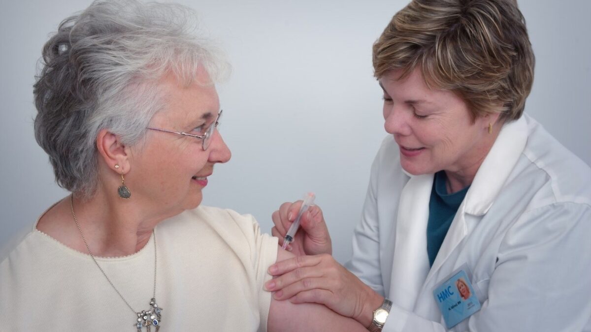 Flu vaccine free for over-65s – here’s why it matters